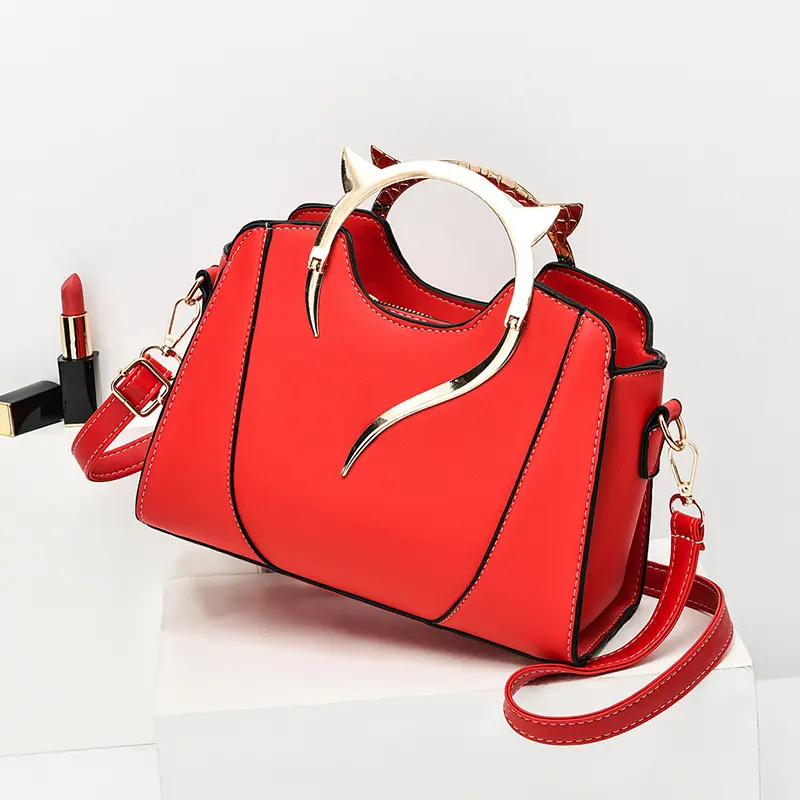 Hot Selling Elegant Cat Handle Decorated Women Large Handbag Luxury Ladies Purse Shoulder Hand Bag Red
