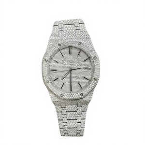 Montre de luxe en acier inoxydable avec boîtier en quartz et diamants Moissanite, étanche 10 bars, bracelet à fermoir, lunette entièrement sertie de pierres - Product Image 2