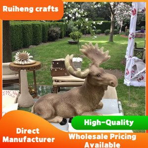 Estatuilla de alce de resina hecha a mano, estatua de ciervo estilo bosque rústico para mesa interior y decoración del hogar de temporada - Product Image 6
