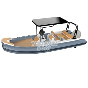Bateau pneumatique professionnel Yoolwin 680 en aluminium et fibre de verre avec coque en PVC et caisson en caoutchouc, doté d'un moteur hors-bord de 200 CV - Product Image 2