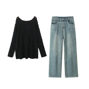 Conjunto de Suéter Tejido para Mujer Runqi, Top Negro Holgado con Diseño Calado y Jeans Azules Lavados, Talla Grande, Estilo Casual - Product Image 1