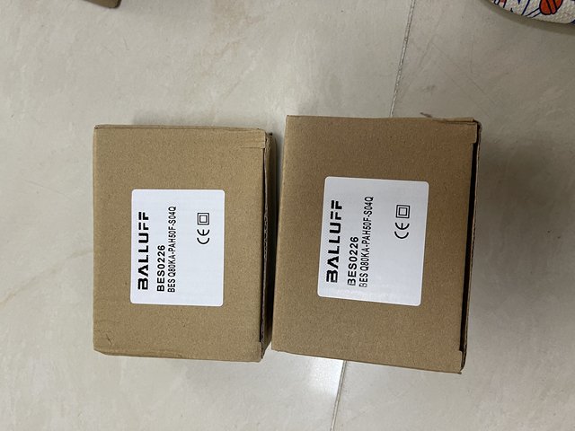 100% New and Original Balluff Proximity Sensor BES0226 BES Q80KA-PAH50F-S04Q