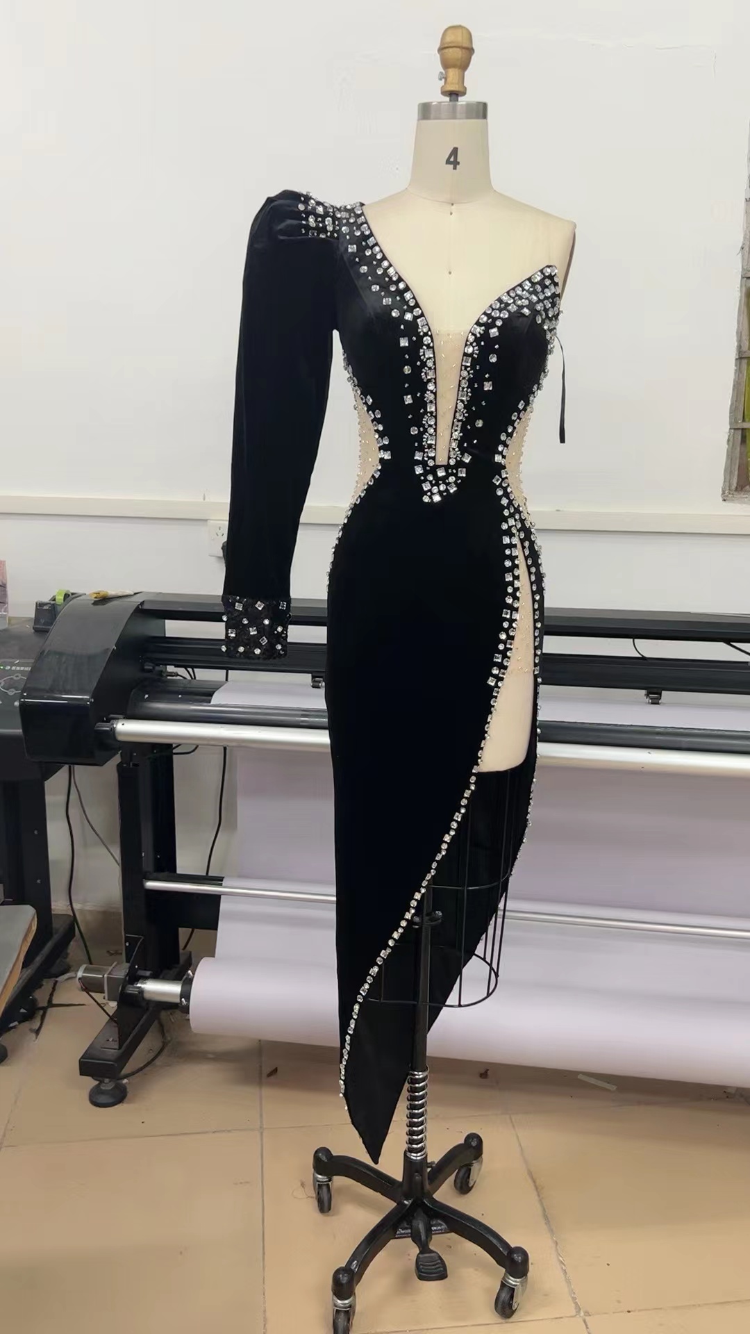 gown with slit black beige