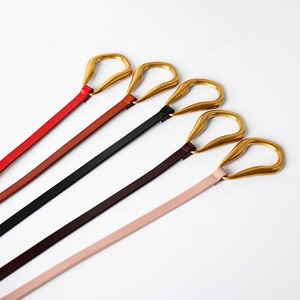 <span class=keywords><strong>Ceinture</strong></span> <span class=keywords><strong>Fine</strong></span> en <span class=keywords><strong>Cuir</strong></span> de Vachette Allongée pour <span class=keywords><strong>Femme</strong></span>, Chaîne de Taille Décorative, avec Boucle en Alliage, Idéale pour Costumes et Jupes - Product Image 2