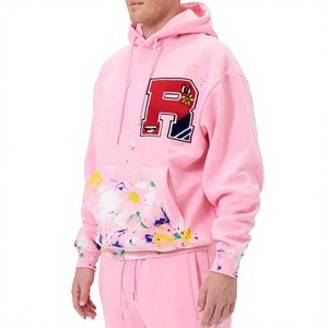 Sudadera con Capucha Oversize Rosa con Parche Bordado en R y Diseño de Salpicaduras de Pintura, Sudadera Casual de Forro Polar para Hombre - Product Image 4