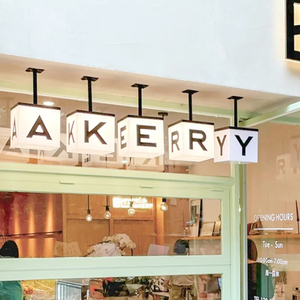 Panneau d'affichage extérieur de magasin personnalisé créatif suspendu boîte à lumière LED acrylique boîte à lumière acrylique publicitaire - Product Image 3