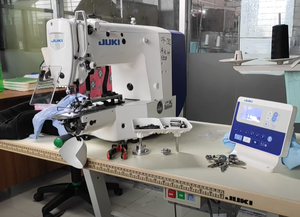 Nuova Macchina da <span class=keywords><strong>Cucire</strong></span> Jukis Lk-1903s Serie Simple con Design Essenziale e Sistema di Guida Vocale <span class=keywords><strong>per</strong></span> <span class=keywords><strong>Assistenza</strong></span> agli Operatori - Product Image 3