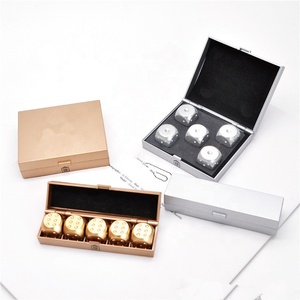 Dados de aleación de aluminio de <span class=keywords><strong>Color</strong></span> dorado y plateado puro de lujo con caja exquisita, juego de dominó, póquer para acampar, KTV, Bar, fiesta, juego de dados - Product Image 2