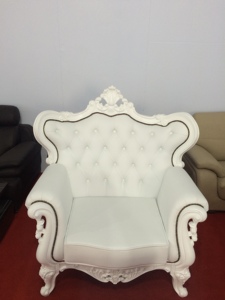 Sofá Clásico de Lujo de 3 Plazas - Product Image 3