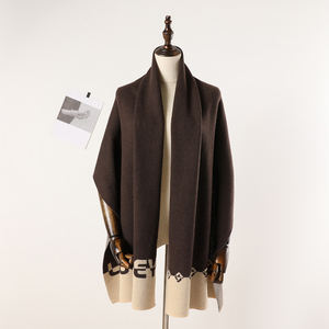 Logo personnalisé 180*30cm châles en Pashmina doux conception d'impression personnalisée écharpe chaude d'hiver en laine mélangée - Product Image 4