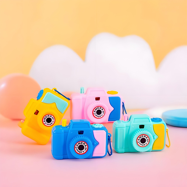 Kids Toy Camera Projector with Images in Viewfinder No Batteries Required with Animal Slides Kids Birthday Party Favor
