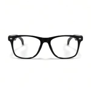 Nouvelles lunettes intelligentes de traduction F16 IA 2025 avec caméra 8MP, reconnaissance <span class=keywords><strong>automatique</strong></span>, <span class=keywords><strong>appel</strong></span> vocal BT et étui de charge 3600 mAh - Product Image 1