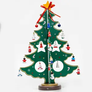 2024 nouveauté vend des décorations de dessin animé d'arbre de Noël en bois jouets éducatifs en bois pour les cadeaux de Noël mignons