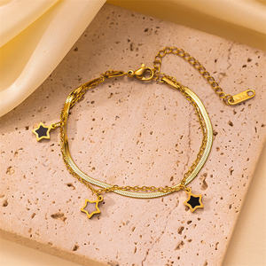 Ensemble de Bijoux Tendance en Acier Inoxydable : Collier et Bracelet à Chaînes Multicouches avec Breloques Étoiles, Nouvelle Tendance pour Femmes et Cadeaux de Fête pour Filles - Product Image 4