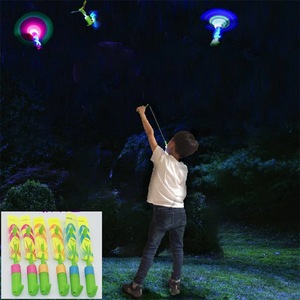 Jouet volant en forme de flèche avec fonction lumineuse pour enfants de 8 à 13 ans, jeu en plein air unisexe - Product Image 2
