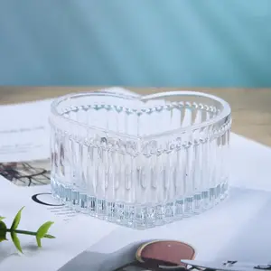 现代透明玻璃蜡烛容器3芯蜡烛罐心形设计玻璃蜡烛容器待售