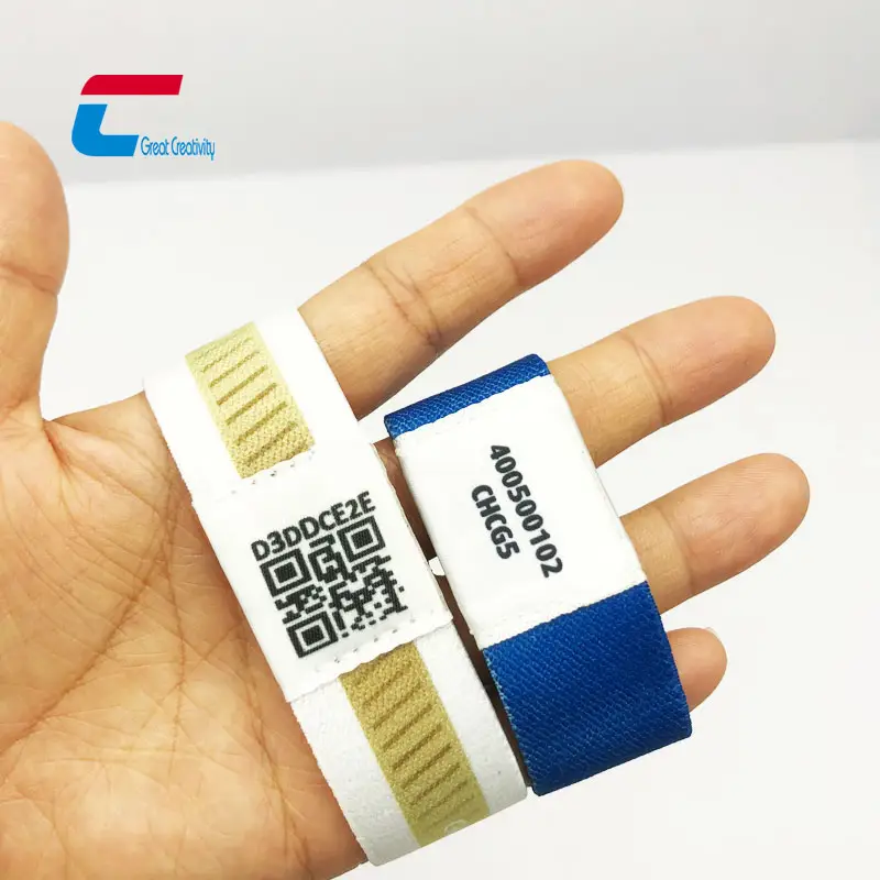 โรงงานที่กําหนดเองทอสายรัดข้อมือ RFID NFC ชิปเชือกสร้อยข้อมือ NFC สายรัดข้อมือยืดหยุ่น