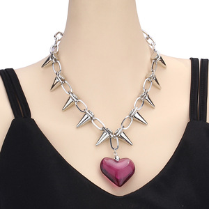 Collar con colgante en forma de corazón de aleación de zinc, joyería de moda para fiestas, diseño retro para mujer - Product Image 4