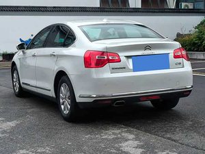 <span class=keywords><strong>Voiture</strong></span> d'occasion bien entretenue et propre Citroën C5 2014 2.0L berline Expédition mondiale - Product Image 4