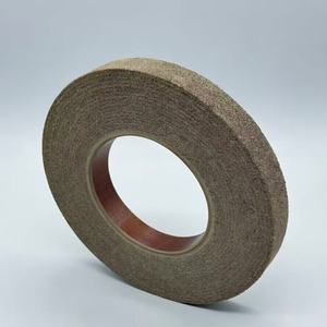 Disco de pulido duradero con acabado satinado, no tejido, grano 180/220 - Product Image 1