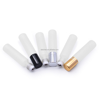 Rouleau de Offre Spéciale sur la bouteille de parfum en verre 5ml 8ml 10ml bouteille de rouleau en verre clair givré avec le chapeau en aluminium d'or