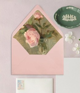 Ensemble d'enveloppes de mariage de luxe bleu marine en kraft avec doublure intérieure motif château manoir aquarelle et impression personnalisée - Product Image 6