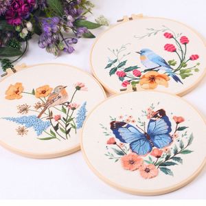 Kit de Tejido y Crochet de Algodón y Lino Suave Hecho a Mano con Patrón de Flores de Dibujos Animados para Principiantes, para Decoración del Hogar y Coleccionismo Artístico - Product Image 4
