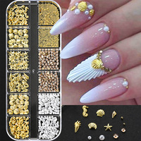 Accessoires de nail art en perles demi-lune or et argent à 12 grilles avec décorations métalliques étoiles et lunes, logo gratuit