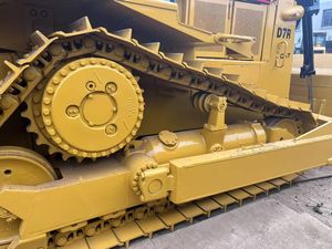 Topadora de orugas CAT D7R de segunda mano con desgarrador de un solo diente, bulldozer Caterpillar duradero para movimiento de tierras en la construcción de canteras - Product Image 5