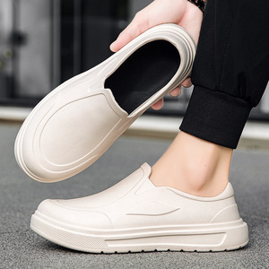 En stock sabots pour hommes chaussures <span class=keywords><strong>de</strong></span> chef imperméables antidérapantes confortables chaussures <span class=keywords><strong>de</strong></span> <span class=keywords><strong>cuisine</strong></span> travail <span class=keywords><strong>de</strong></span> sécurité sabots en EVA chaussures sabots personnalisées - Product Image 1