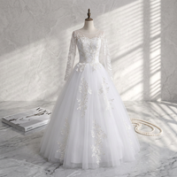 Robe de mariée simple et moderne, style robe de bal, avec manches longues, longueur au sol, en satin, dos lacé, grande taille, amincissante, pour la mariée