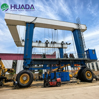 Özelleştirilmiş 50-200 Ton Mobil Tekne Kaldırma Cihazı, Tersane Tekne Taşıma Çözümleri için Deniz Tipi Seyahat Lifti
