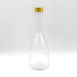 Nouvelle bouteille en verre décorative personnalisée gravée de luxe pour boissons gazeuses ou tequila, vide, de haute qualité, disponible en 250 ml, 300 ml, 500 ml, 750 ml - Product Image 4