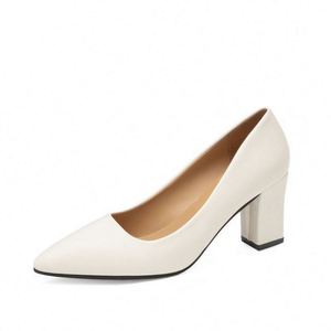 Wholesale Usa Mairun Four Seasons New Casual Style Clothing Chains Single Shoes Women's Thick <b>Heels</b> Custom Logo Supported <b>Size</b> - Product Image 3