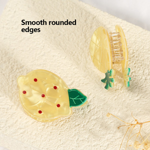 Pinces à Cheveux Mini Fruits en Gros – Adorables Clips Requin en Forme de Fraise, Avocat, Ananas pour Femmes et Filles – Accessoires Capillaires - Product Image 3