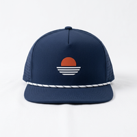 Casquettes de golf bleu marine personnalisées de qualité supérieure avec cordon, casquette de baseball en polyester imperméable découpée au laser avec logo en caoutchouc 3D