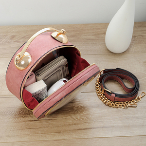 Sac à main vintage tendance pour femme, petit sac bandoulière <span class=keywords><strong>messager</strong></span> en cuir PU personnalisé avec fermeture éclair, léger, avec chaînes et horloges, collection hiver - Product Image 4