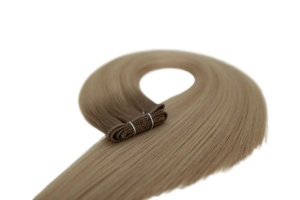 Extensioni con trama piatta a cuticola intera, 100% capelli umani vergini Remy, con texture liscia naturale e punte dense - Product Image 4