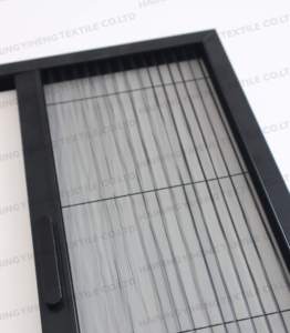 Malla Mosquitera Plegable Moderna con Marco de Aluminio de 2.5cm, Puerta Corredera Retráctil sin Rieles, Diseño Contemporáneo - Product Image 3