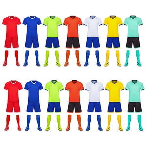 Maillots de football personnalisés en gros 2023 2024 Nouveau design 100% polyester Manches courtes Séchage rapide Anti-bactérien Respirant - Product Image 6