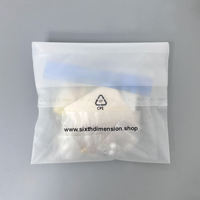 UniOne Kundenspezifisches Logo Großhandel Frosttransparente Selbstklebende CPE-Plastiktüten für Kleidung Hoodie Jacke Hosen Verpackung
