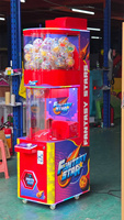 Machine de jeu à capsules pour attraper des jouets en capsule Rouge Bleu Blanc