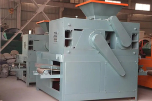 Presse à briquettes de <span class=keywords><strong>charbon</strong></span> de bois personnalisée Henan Zhengyi avec moteur AC et système de rouleaux de haute qualité, haute capacité - Product Image 2