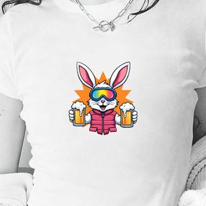 Camiseta de manga corta de punto con estampado Y2K ajustada para mujer con diseño de gafas de esquí de conejo y cerveza - Product Image 1