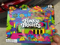Calendrier de l'Avent Funky Frights Halloween 13 Jours, Boîte Cadeau Compte à Rebours avec Jouets Anti-Stress Moelleux et à Remontée Lente pour Enfants et Adolescents