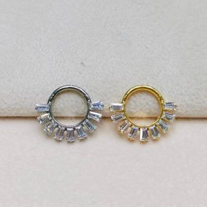 Anneau de nez de style européen en titane, anneau fermé avec zircon en forme de goutte d'eau, motif floral, pour piercing, bijou cadeau - Product Image 2