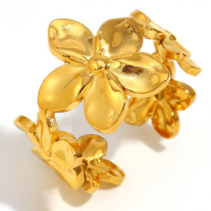 Bijou léger de luxe le plus vendu en acier inoxydable avec design de niche à la mode pour la vente au détail transfrontalière Europe Amérique - Product Image 2