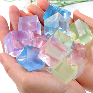 Pelota Antiestrés Cuadrada de Hielo, Juguetes Sensoriales para Aliviar el Estrés, TDAH, Autismo, Juguetes Blandos y Esponjosos, Recuerdos de Fiesta, Regalos para Niños y Adultos - Product Image 6
