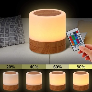 Lampe de chevet tactile RGB en bois avec capteur, port de charge USB rapide, 3 niveaux de luminosité réglables pour chambre/bureau - Product Image 3