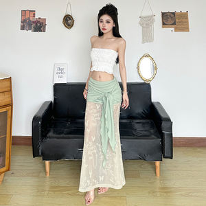 Falda Larga de Malla con Lazo Delantero y Cintura Baja Estilo Vacacional para Mujer, con Estampado Floral y Parches Transparentes, Ajuste Delgado y Elegante - Product Image 3